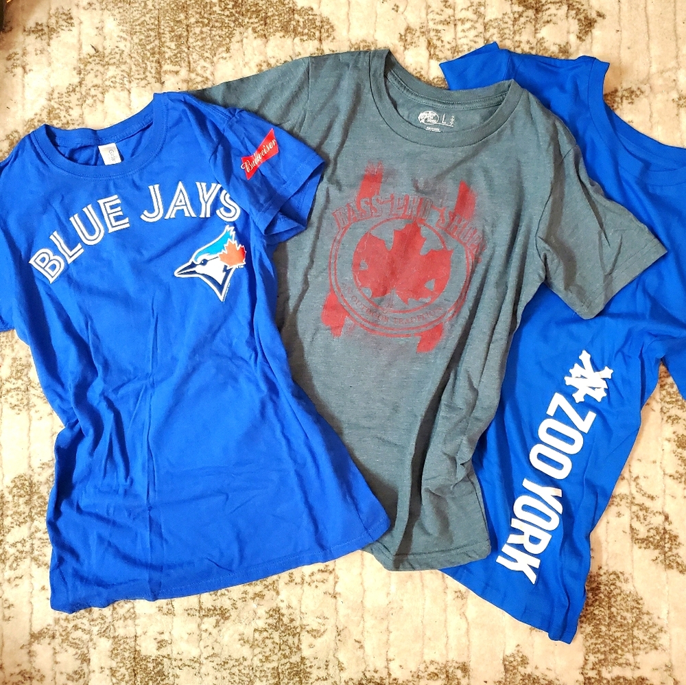 🍒2/$22 T Shirt Bundle